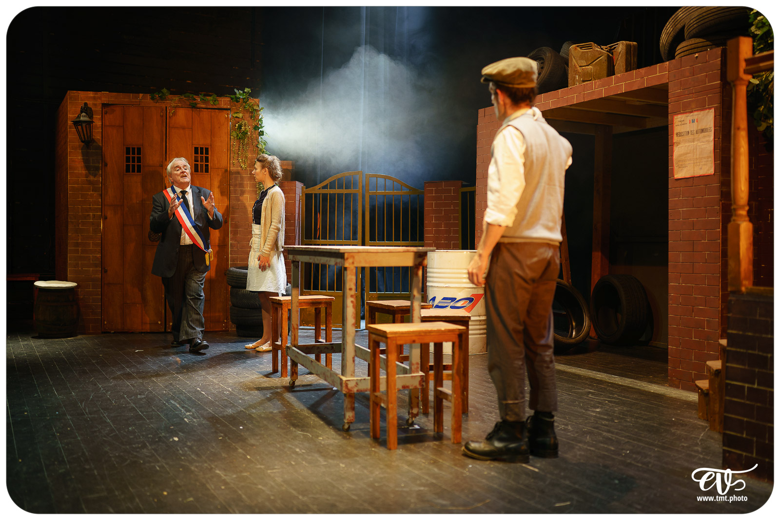 LES VISIONS DE SIMONE MACHARD (CIE LA CLAQUE)